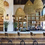 By The Sea Luxury דירה לימנאס