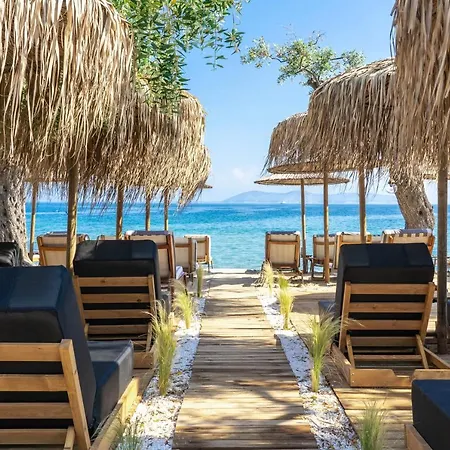 By The Sea Luxury 아파트