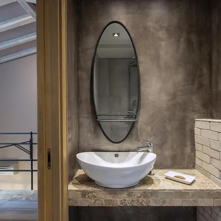By The Sea Luxury Apartment