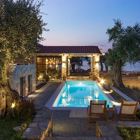 شقة By The Sea Luxury لايميناس