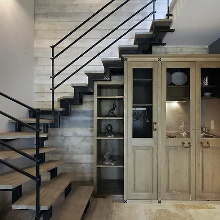 By The Sea Luxury * لايميناس